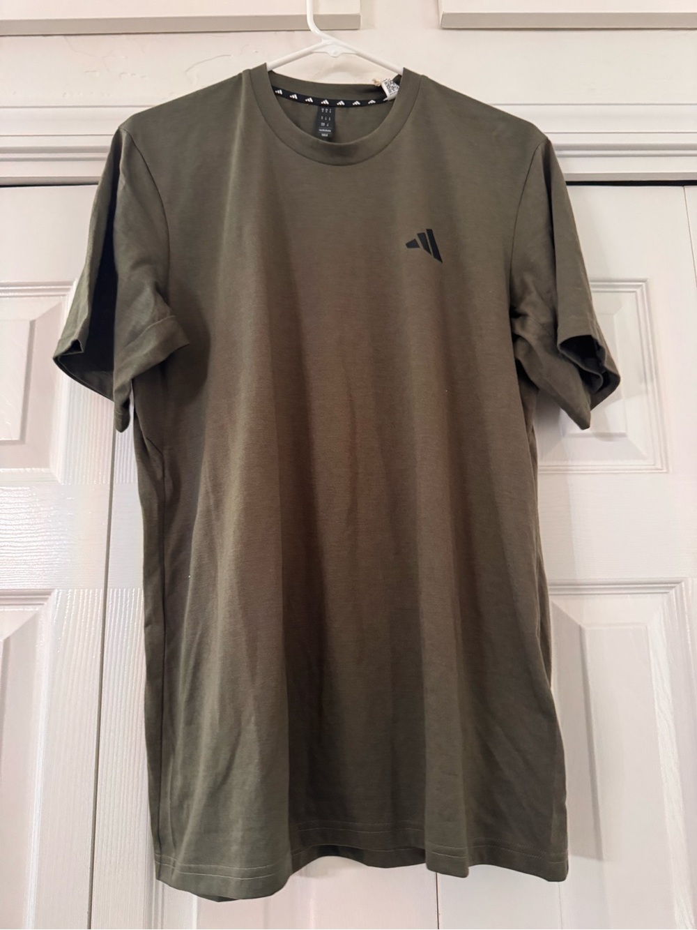 Adidas Men's Olive Green Performance Tee - Unbranded